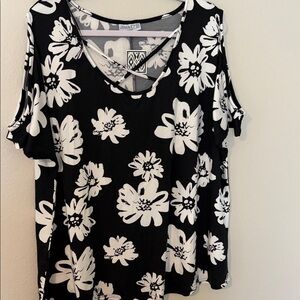 Janina Black & White Floral Cold-Shoulder Blouse